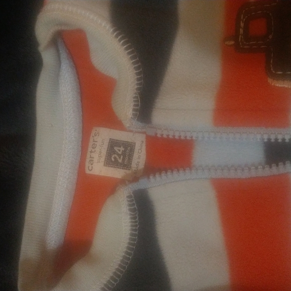 Carter's 24 Month one piece pajamas - Picture 8 of 11